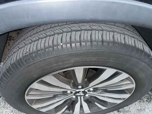 Used 2019 Mitsubishi Outlander SE image 13