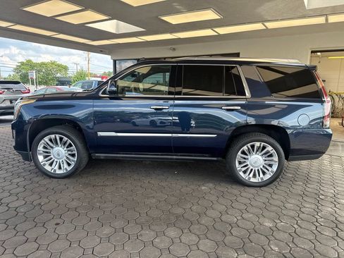 Used 2020 Cadillac Escalade Platinum AWD/4WD image 9