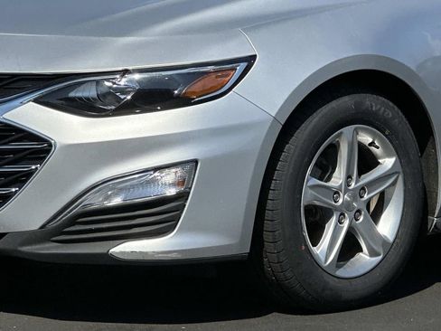 Used 2019 Chevrolet Malibu LS FWD image 8