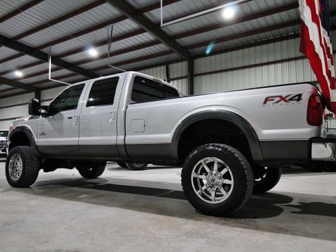 Used 2016 Ford F250 Lariat AWD/4WD image 8