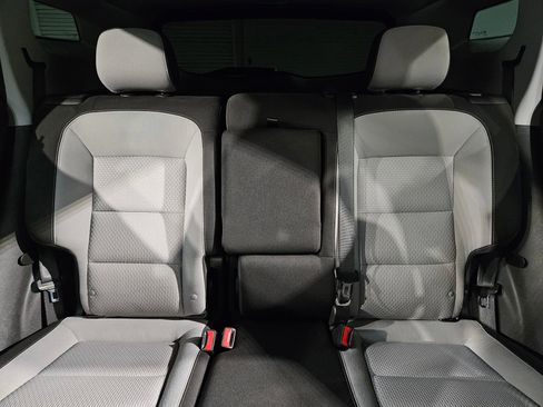 Used 2023 GMC Terrain SLE image 13