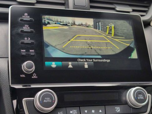 Used 2019 Honda Insight Touring image 29