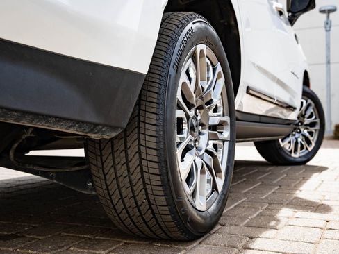 Used 2023 GMC Yukon Denali Ultimate image 57