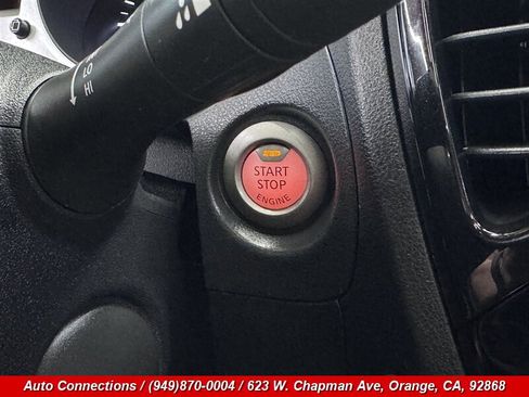 Used 2017 Nissan Juke SL image 21