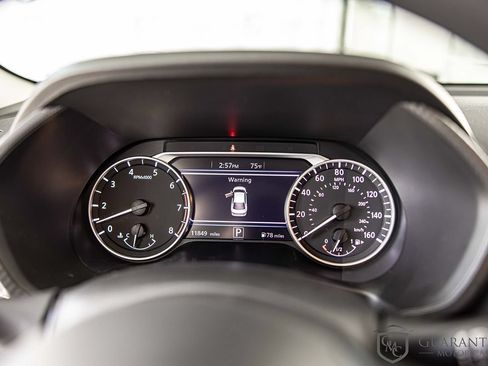 Used 2024 Nissan Sentra SV FWD image 23