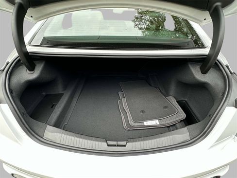 Certified 2025 Cadillac CT5 Sport w/ Technology Package image 17