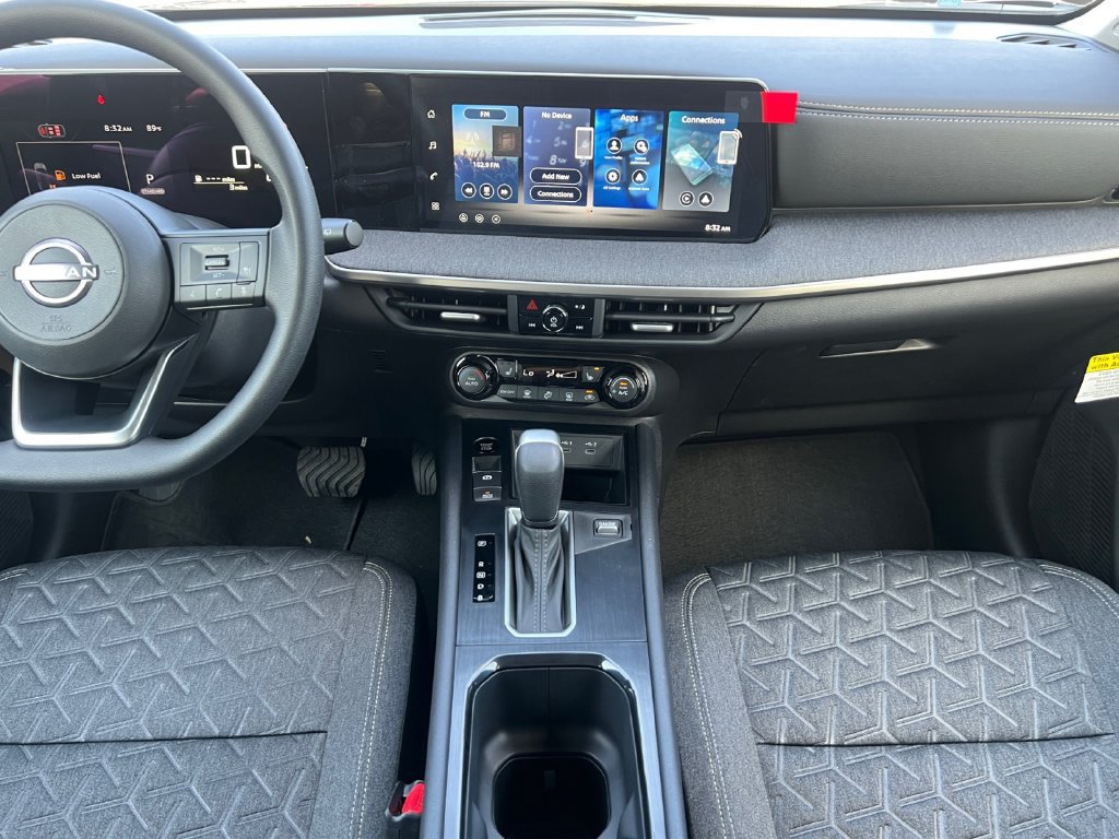 New 2027 Nissan Kicks SV FWD image 4