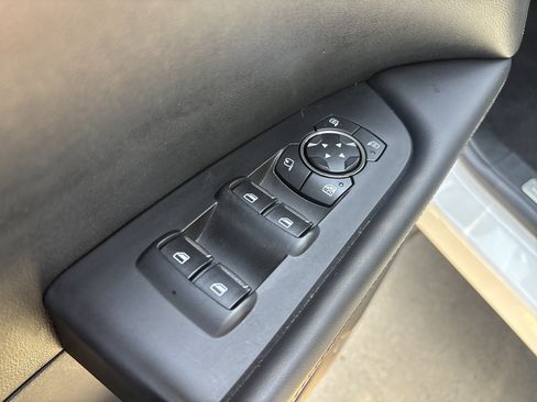 Used 2021 Lincoln Nautilus Reserve AWD/4WD image 15