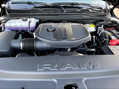 New 2026 RAM 1500 Laramie w/ Sport Appearance Package AWD/4WD image 11