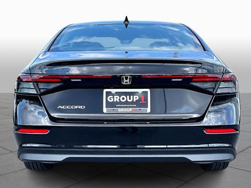 Used 2025 Honda Accord LX image 5