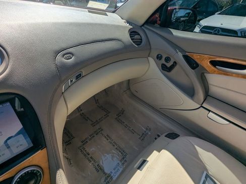 Used 2006 Mercedes-Benz SL 500 image 4