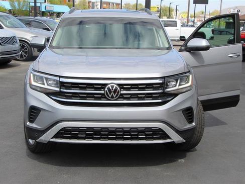 Used 2021 Volkswagen Atlas SE image 3