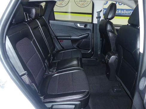 Used 2022 Ford Escape SEL w/ Technology Package image 21