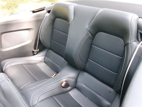Used 2025 Ford Mustang Premium RWD image 25