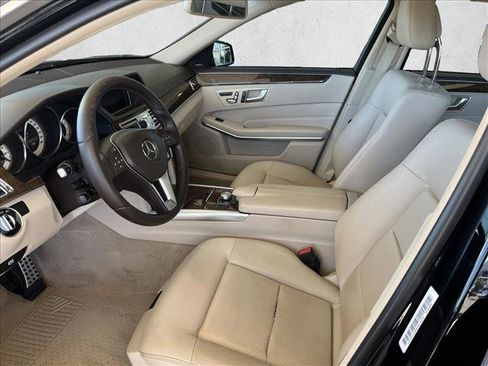 Used 2014 Mercedes-Benz E 350 Sedan image 9