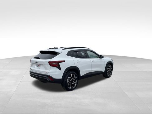 Used 2024 Chevrolet Trax RS w/ Driver Confidence Package image 31