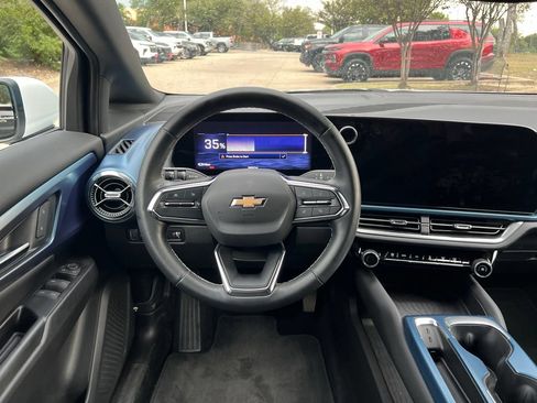 Used 2024 Chevrolet Equinox EV LT FWD image 14
