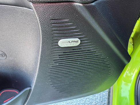 Used 2015 Dodge Challenger R/T Plus image 17