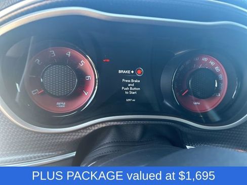 Used 2019 Dodge Challenger SRT Hellcat Redeye image 7