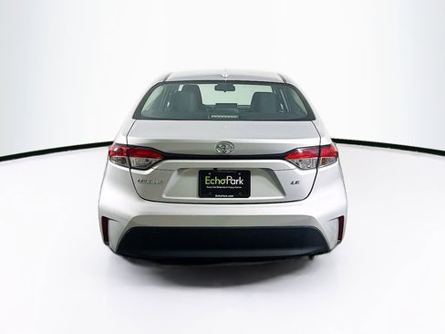 Used 2023 Toyota Corolla LE image 7