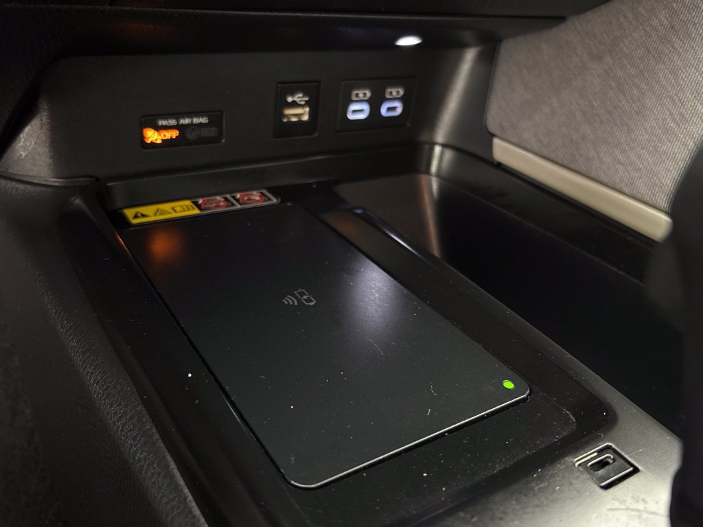 Used 2026 Toyota Camry LE FWD image 39