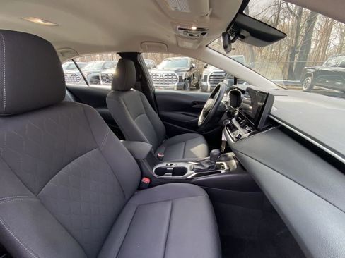 Used 2025 Toyota Corolla LE image 20