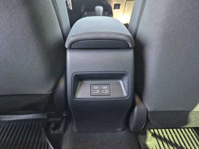 Used 2024 Toyota Corolla LE FWD image 16