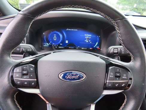 Used 2021 Ford Explorer ST w/ Equipment Group 401A AWD/4WD image 18