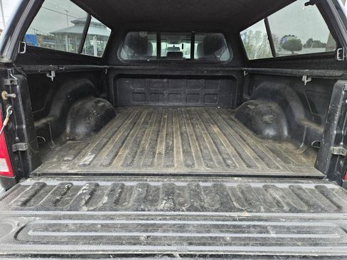 Used 2011 RAM 1500 Classic SLT w/ SLT Plus D￩cor Group AWD/4WD image 11