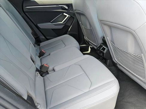 Used 2025 Audi Q3 2.0T Premium w/ Convenience Package AWD/4WD image 19