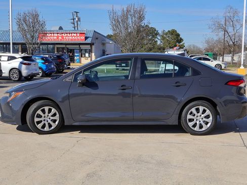 Used 2024 Toyota Corolla LE image 23