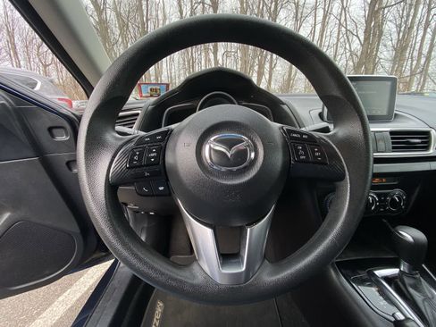 Used 2016 MAZDA MAZDA3 i Sport w/ Preferred Equipment Package image 32