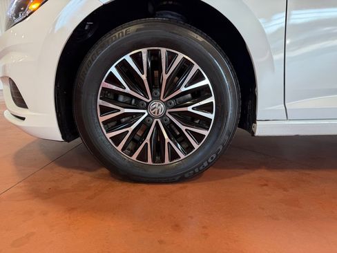 Used 2019 Volkswagen Jetta SEL FWD image 15