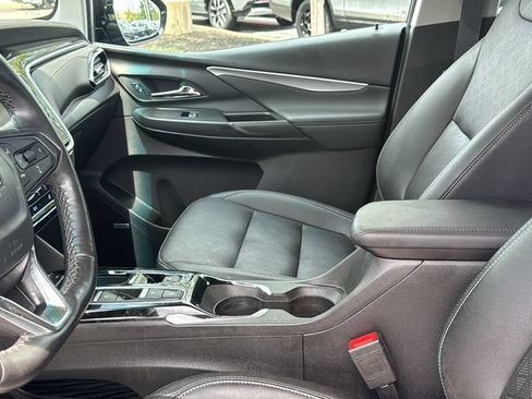 Used 2023 Chevrolet Bolt LT w/ Infotainment Package FWD image 24