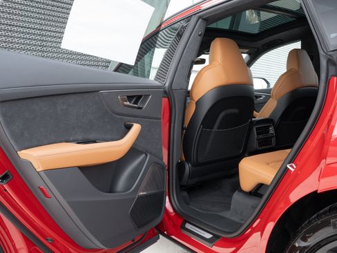 New 2026 Audi RS Q8 performance image 31