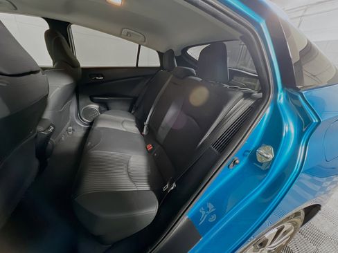 Used 2021 Toyota Prius Prime LE image 28