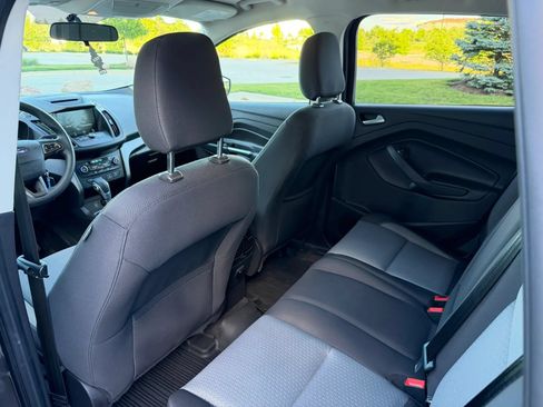 Used 2018 Ford Escape SE w/ SE Sync 3 Package AWD/4WD image 12