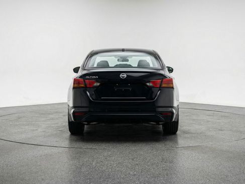 Used 2025 Nissan Altima 2.5 SV image 7