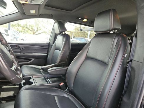 Used 2025 Honda Odyssey Sport-L image 16