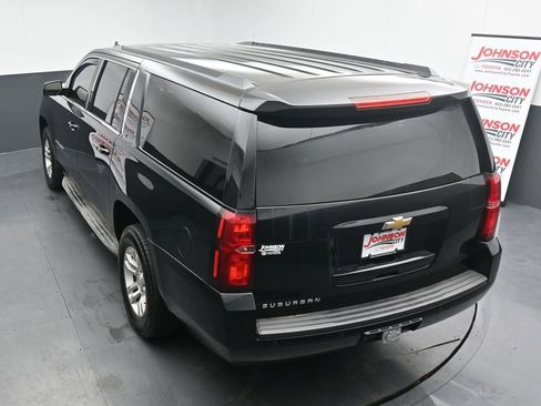 Used 2015 Chevrolet Suburban LT image 38