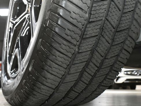 Used 2022 Rivian R1S Launch Edition image 70