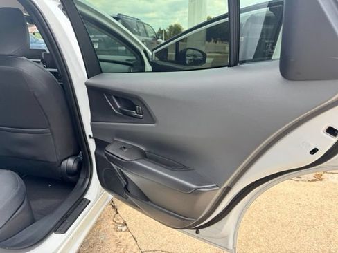 Used 2026 Toyota Prius LE FWD image 13