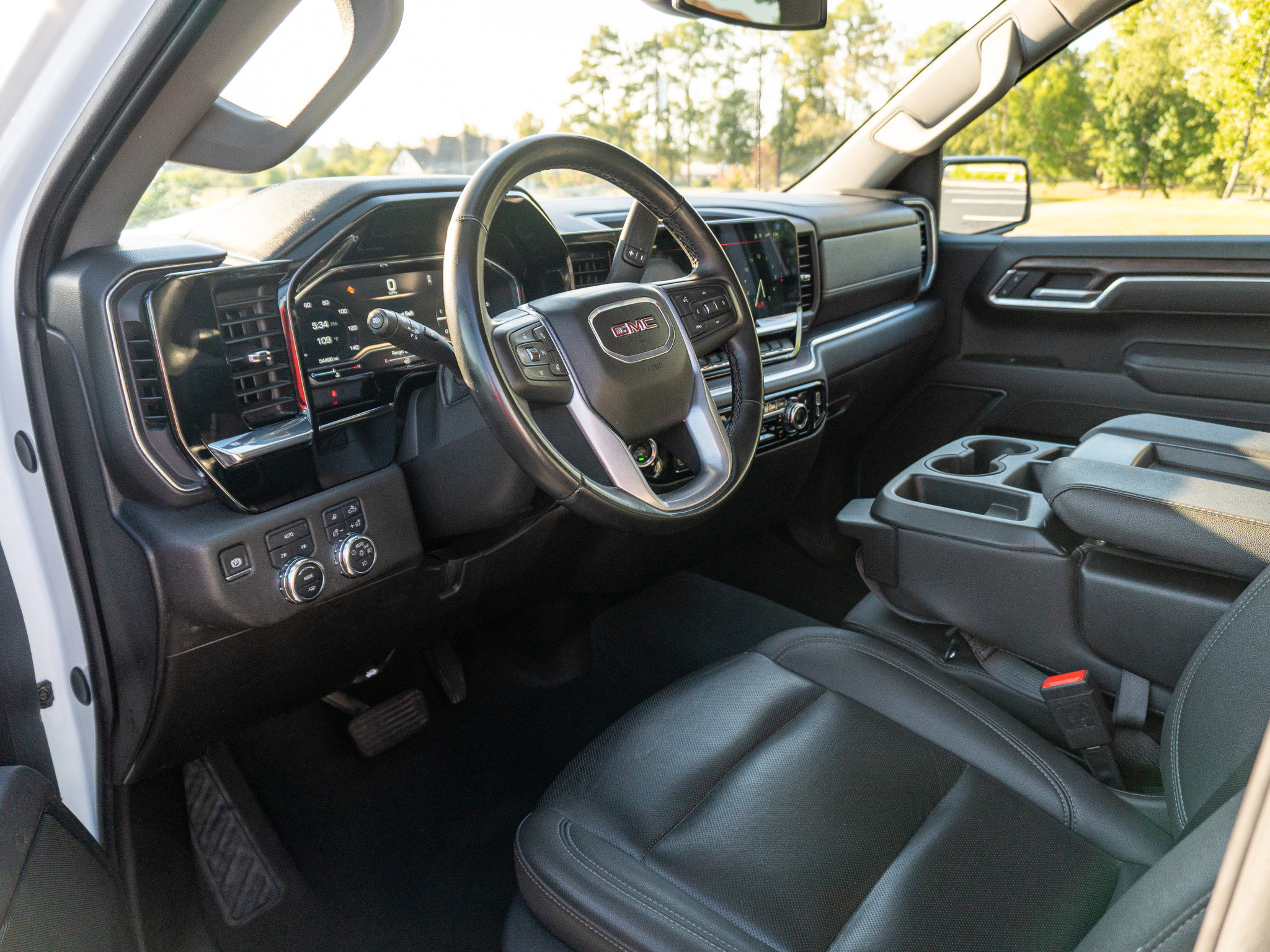 Used 2025 GMC Sierra 1500 SLT AWD/4WD image 11