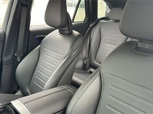 Certified 2025 Mercedes-Benz GLC 300 4MATIC image 26