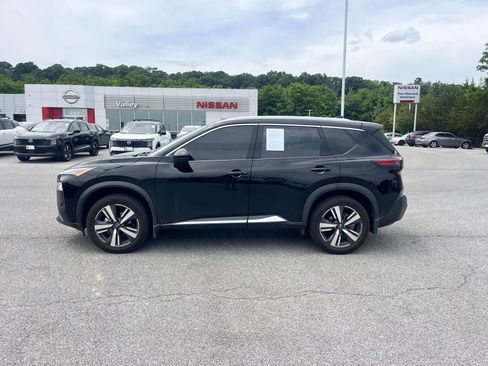 Used 2023 Nissan Rogue SL w/ SL Premium Package FWD image 4