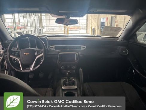 Used 2014 Chevrolet Camaro SS RWD image 10