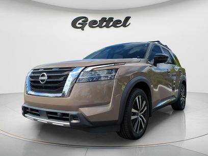 Used 2023 Nissan Pathfinder Platinum w/ Cargo Package