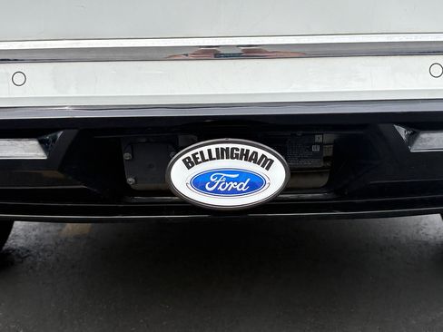 Used 2018 Volkswagen Atlas SEL w/ R-Line Package AWD/4WD image 8