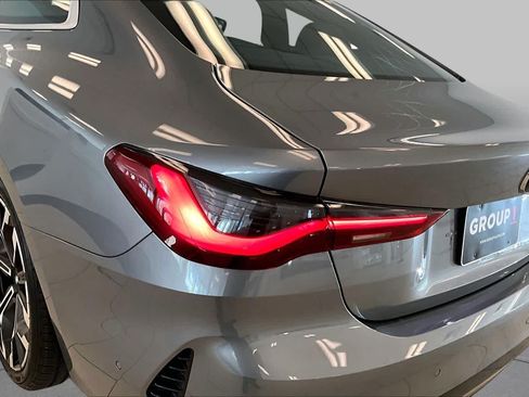 Used 2025 BMW 430i Coupe w/ Convenience Package RWD image 26
