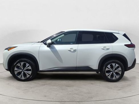 Used 2021 Nissan Rogue SV FWD image 2